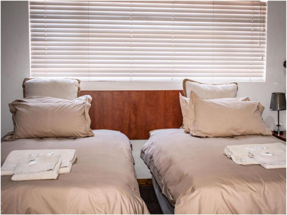 The Executive House Bed & Breakfast Newcastle Bagian luar foto