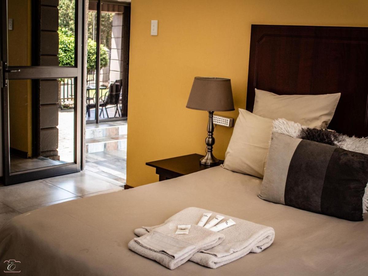 The Executive House Bed & Breakfast Newcastle Bagian luar foto