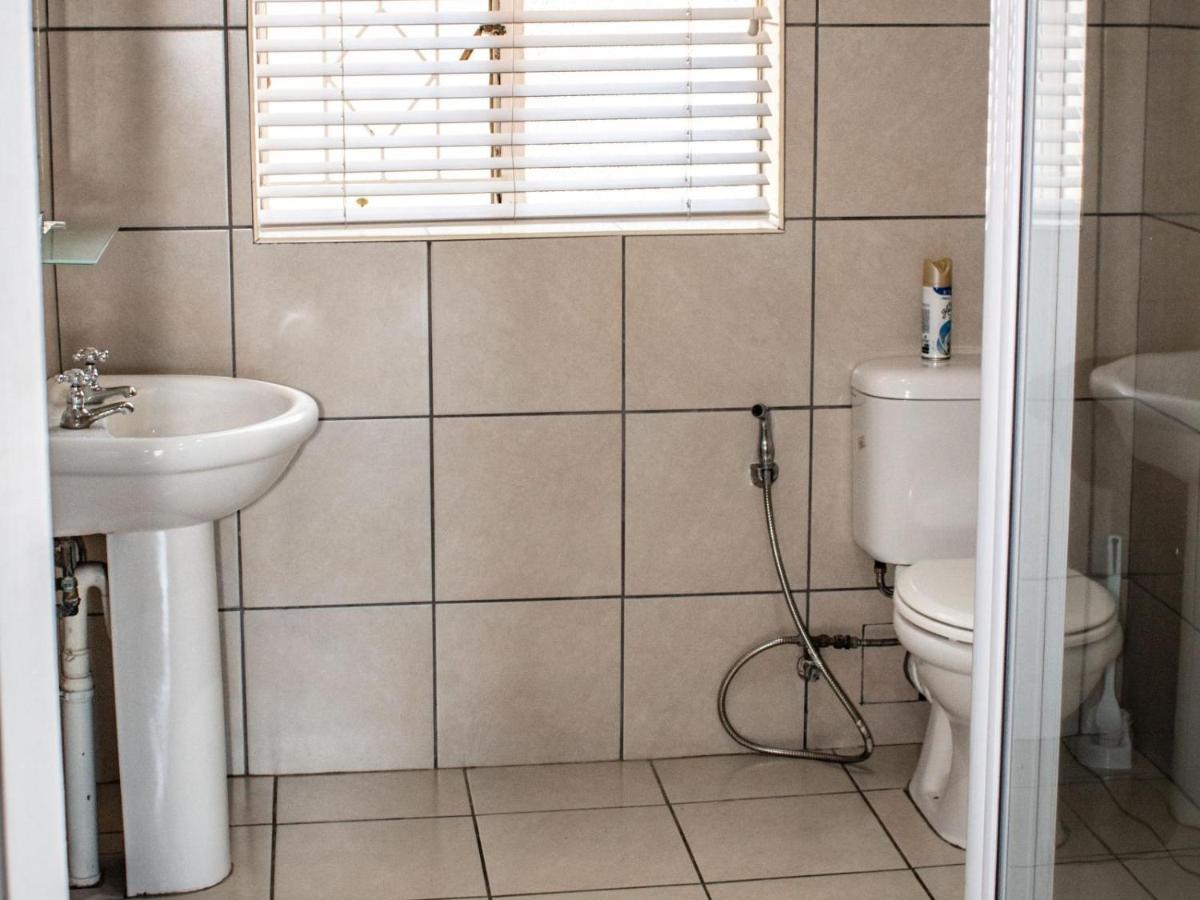 The Executive House Bed & Breakfast Newcastle Bagian luar foto
