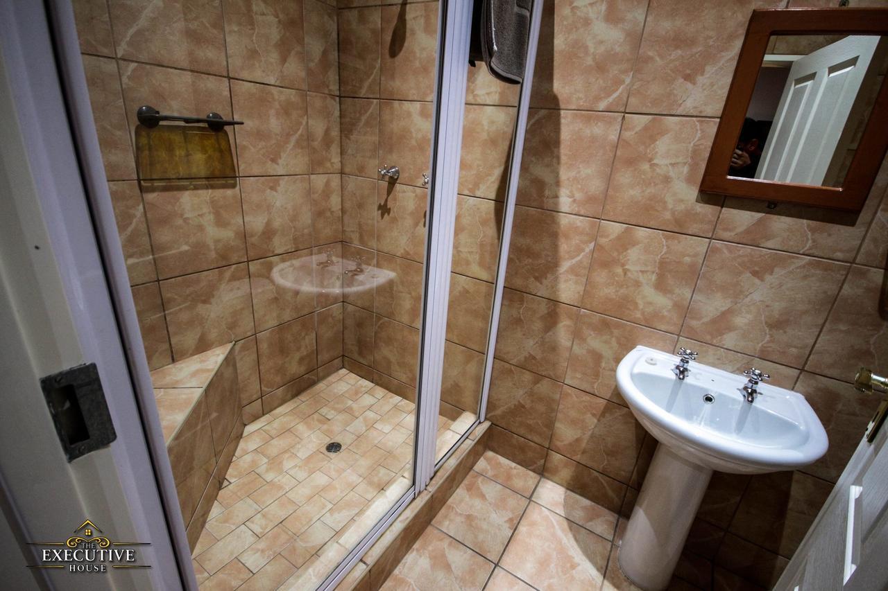 The Executive House Bed & Breakfast Newcastle Bagian luar foto