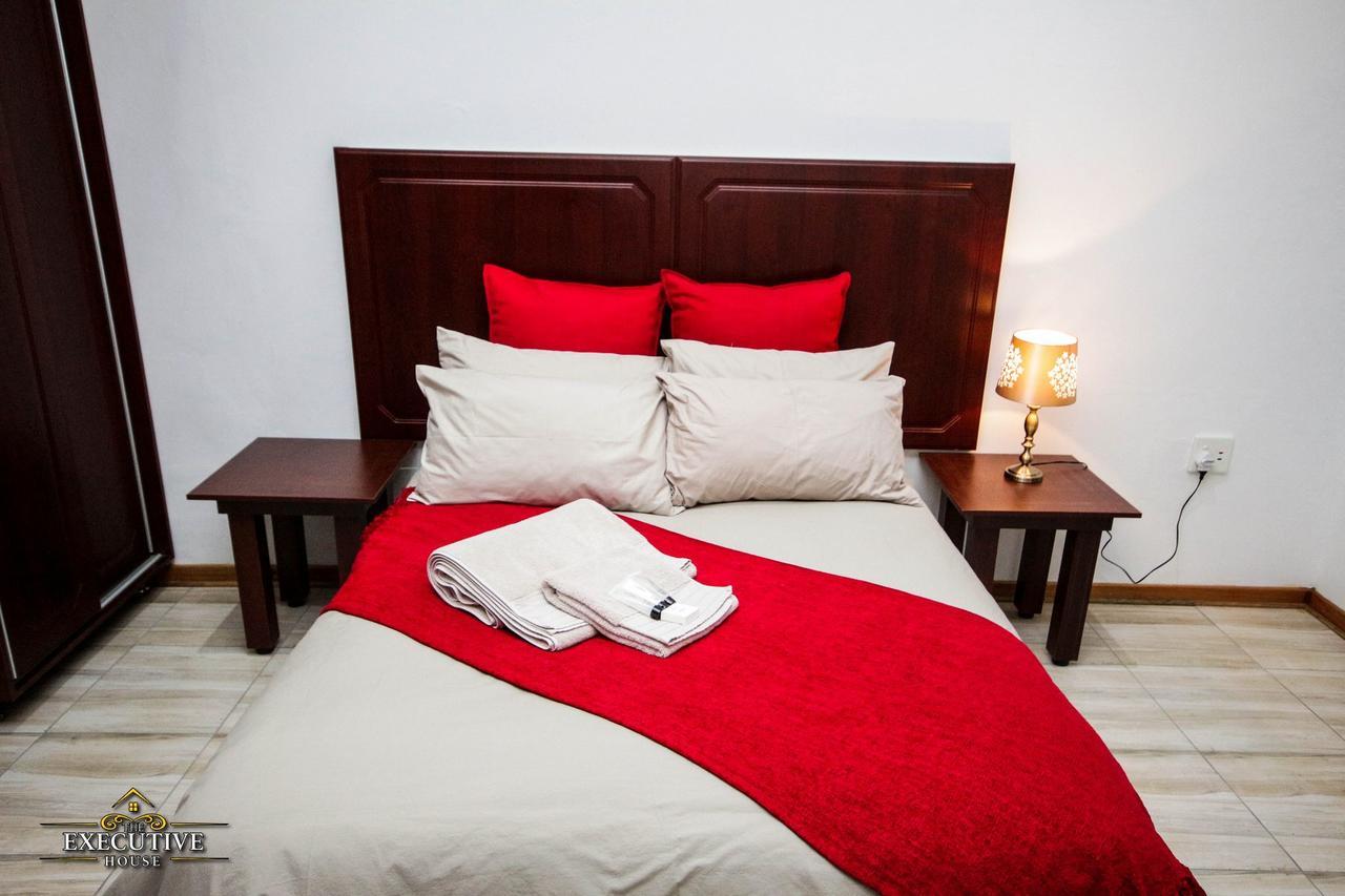 The Executive House Bed & Breakfast Newcastle Bagian luar foto